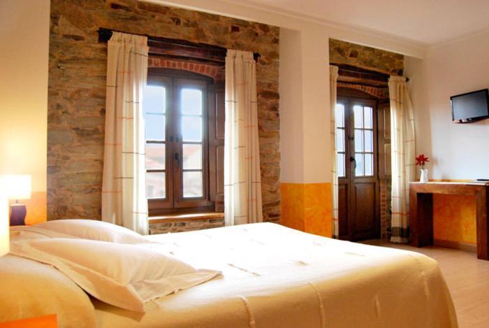La Lecheria Val De San Lorenzo Room photo
